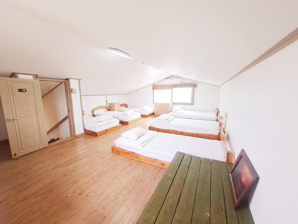 Jeju Gillime Pension Εξωτερικό φωτογραφία