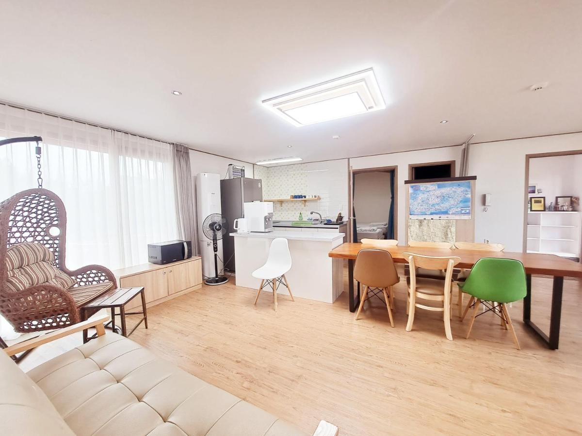 Jeju Gillime Pension Εξωτερικό φωτογραφία
