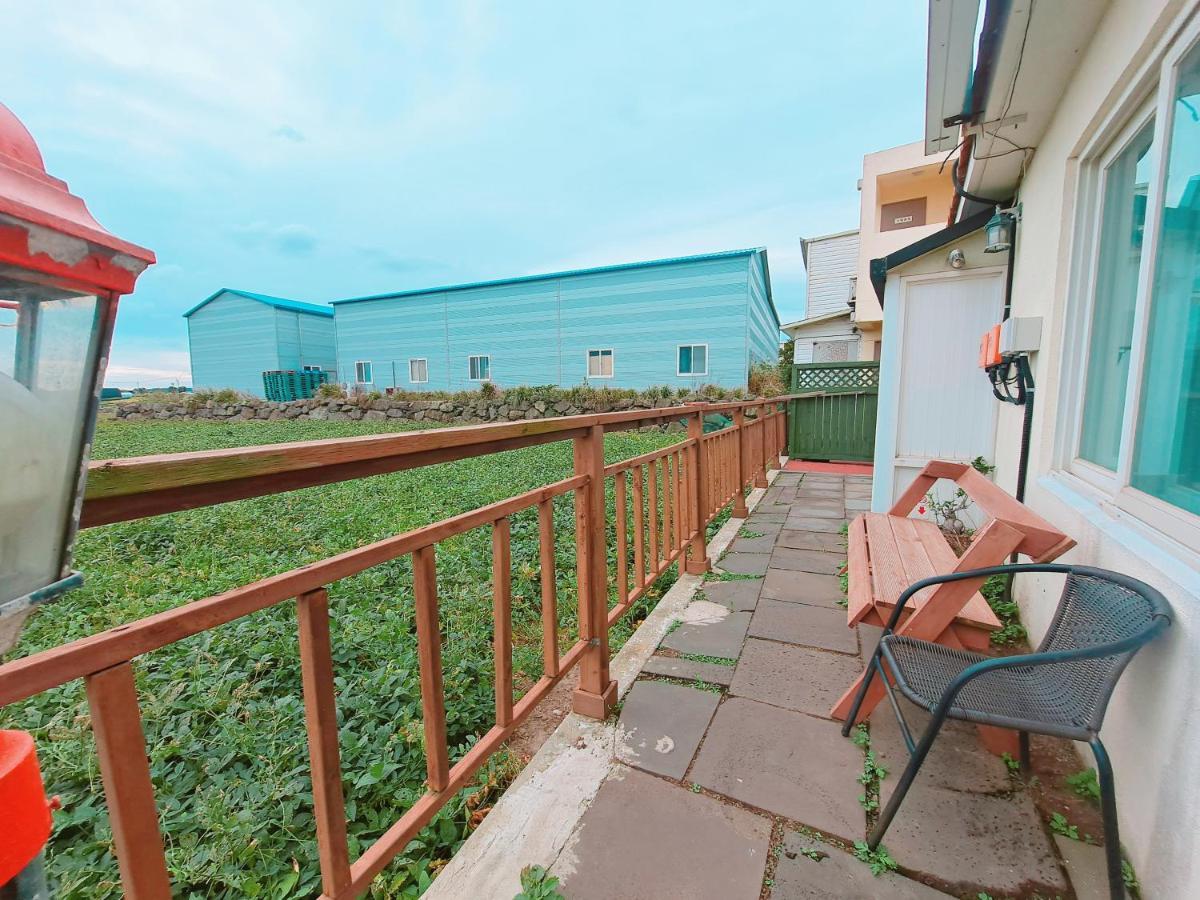 Jeju Gillime Pension Εξωτερικό φωτογραφία
