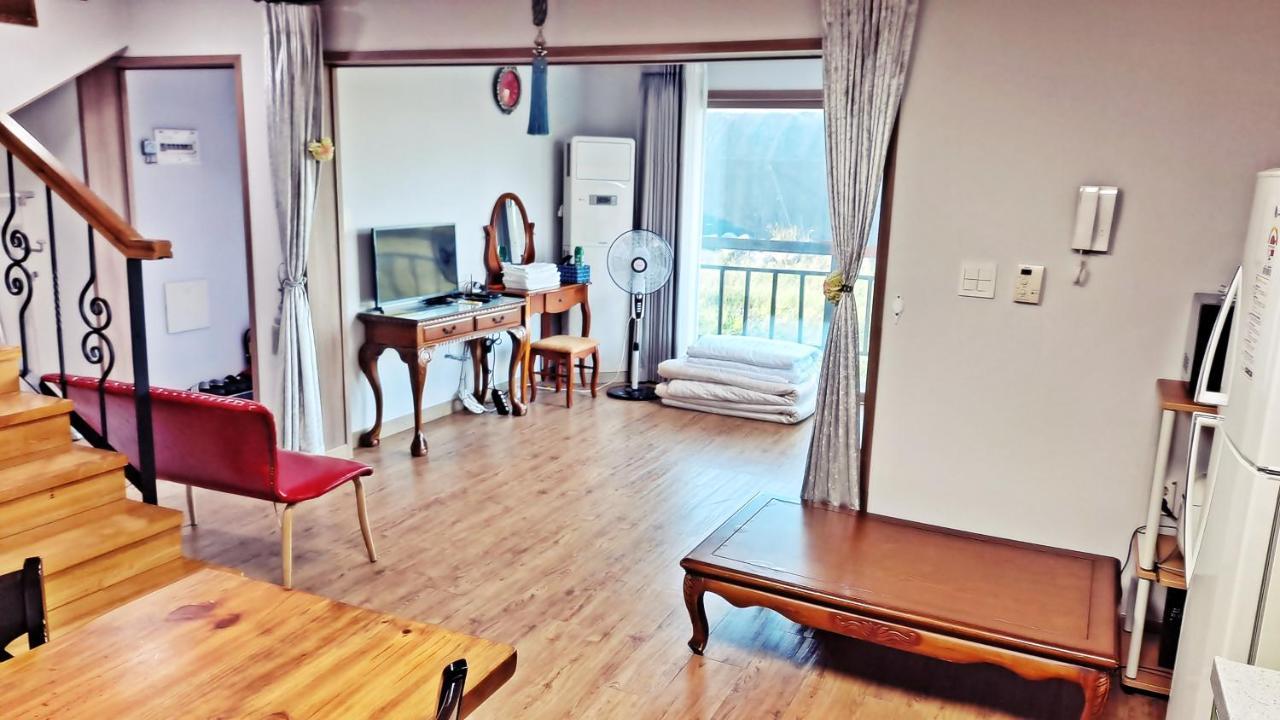Jeju Gillime Pension Εξωτερικό φωτογραφία